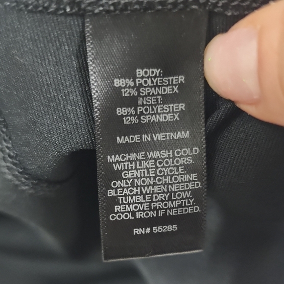 Express Compression Capri Workout Pants - Picture 6 of 6